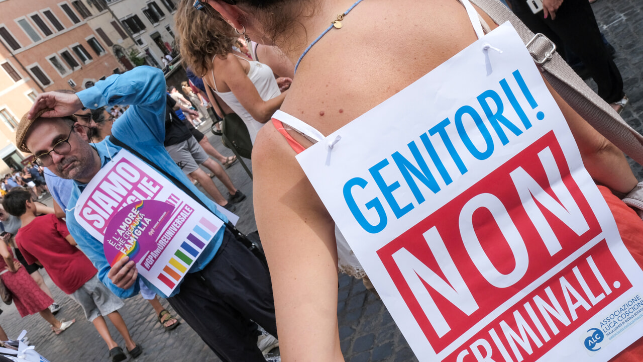 L’Europe n’est pas ouverte à la maternité de substitution, voire veut l’interdire
