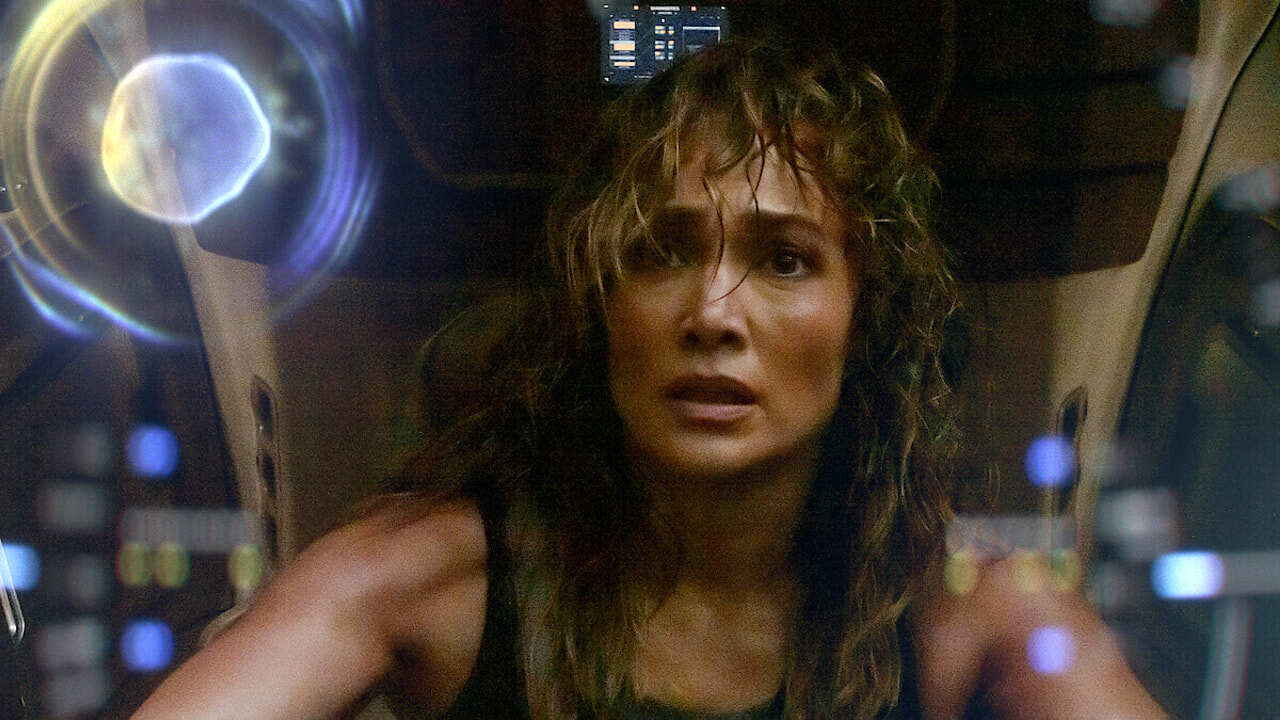 Atlas, le nouveau film Netflix avec Jennifer Lopez dans l'espace : intrigue et date de sortie