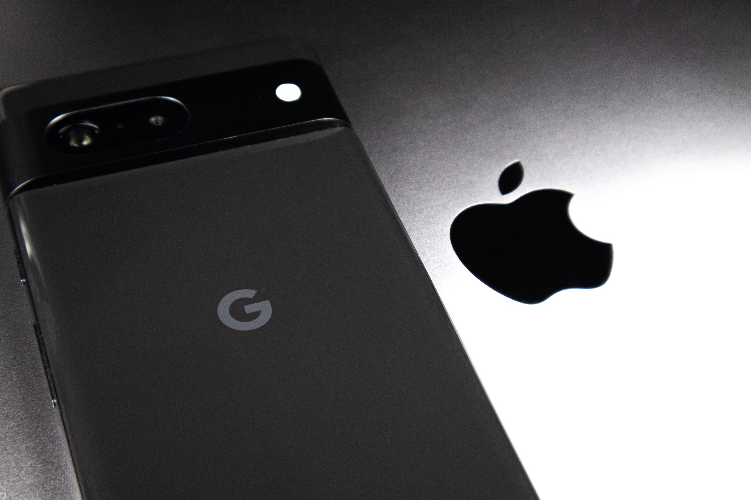 apple google gemini iphone AI
