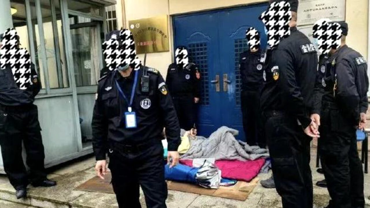 L'histoire vraie de l'homme qui aurait pu sauver le monde : maintenant il dort par terre