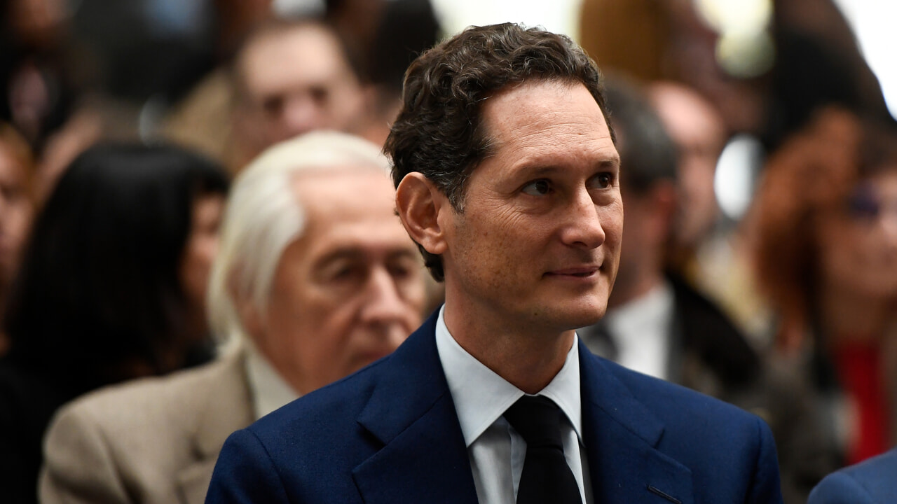 Le journal qui a battu Berlusconi est devenu un petit agneau