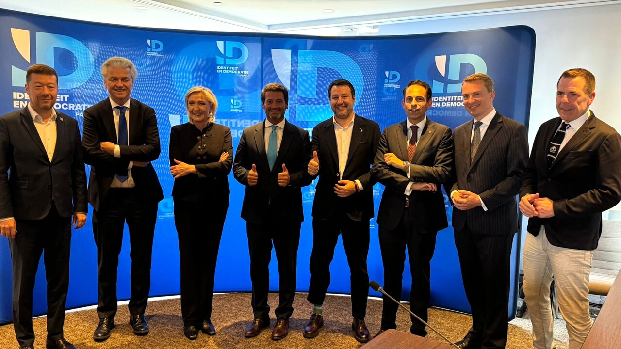 En Europe, la droite est divisée en trois