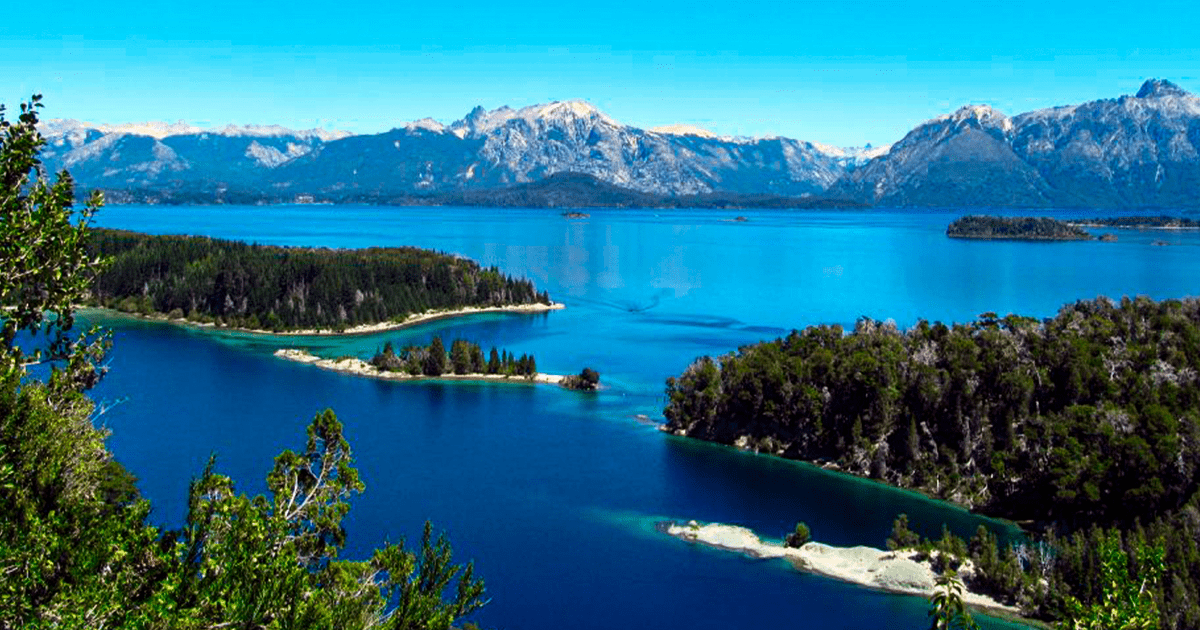 La seule île sur Terre située entre 2 lacs et, à leur tour, entre 2 autres îles : elle se trouve en Amérique.