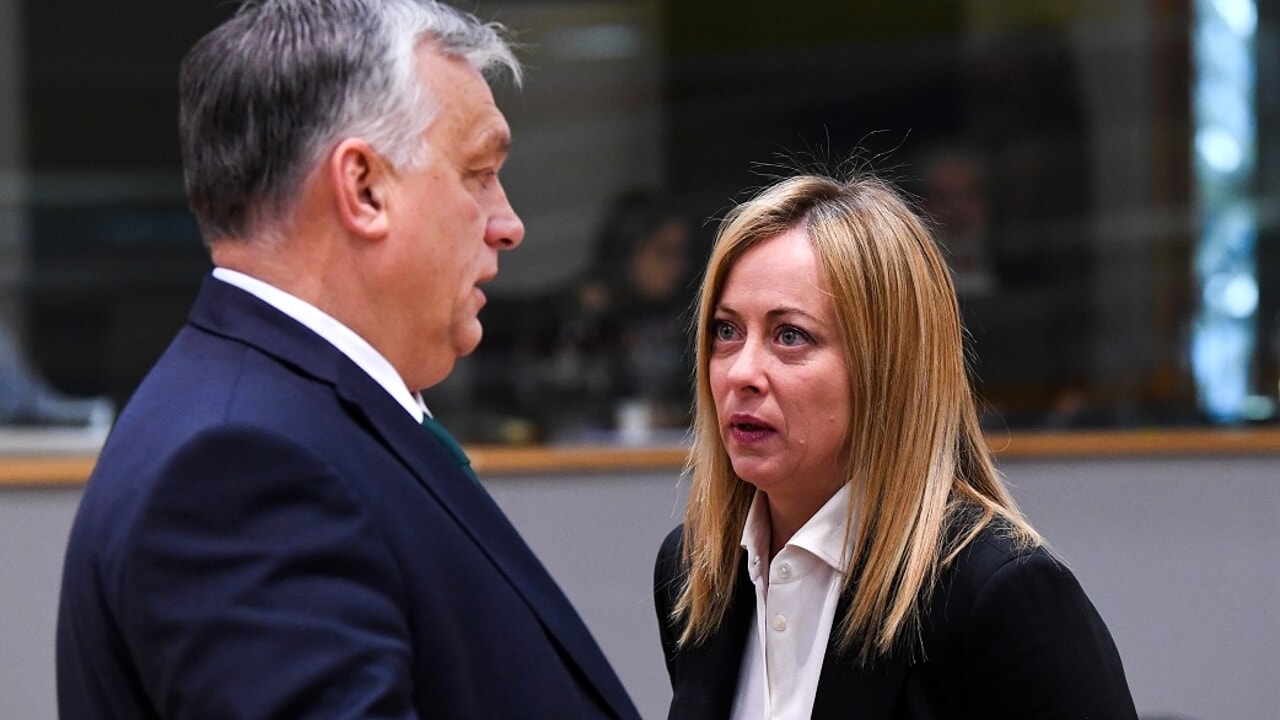 Meloni perd des morceaux en Europe (au profit du nouveau groupe d'Orban)
