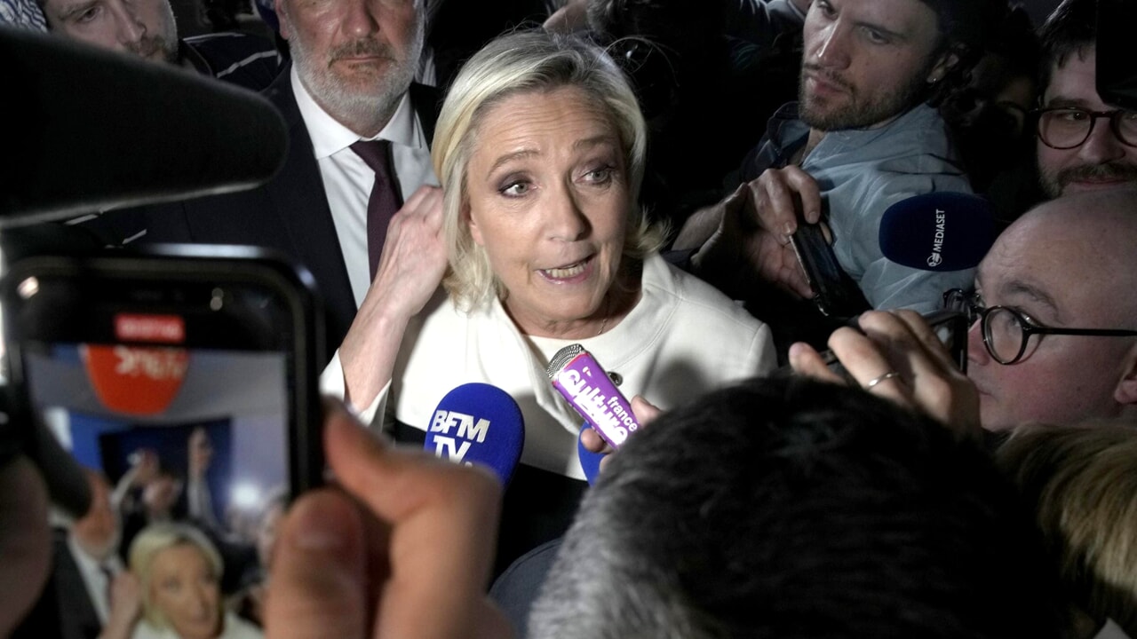 Je vais t'expliquer pourquoi la France nous ressemble d'un coup