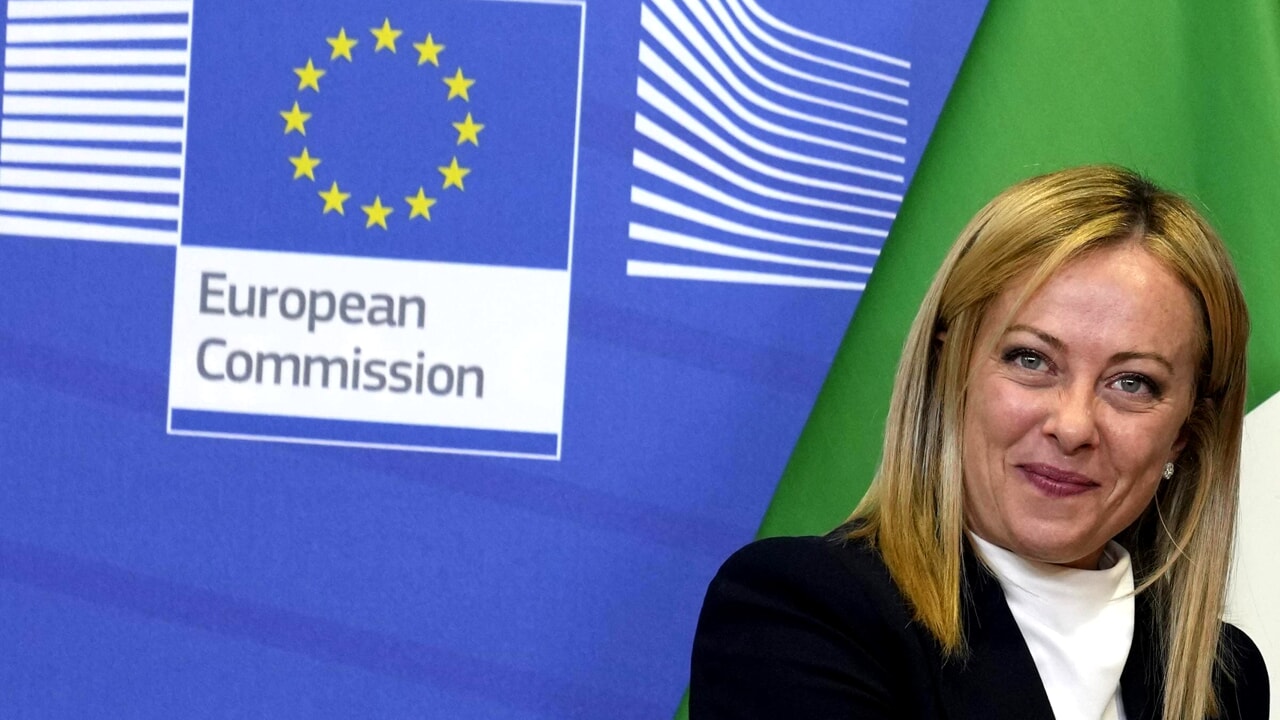 Les socialistes veulent les Verts dans la majorité von der Leyen, Meloni ambigu sur le vote