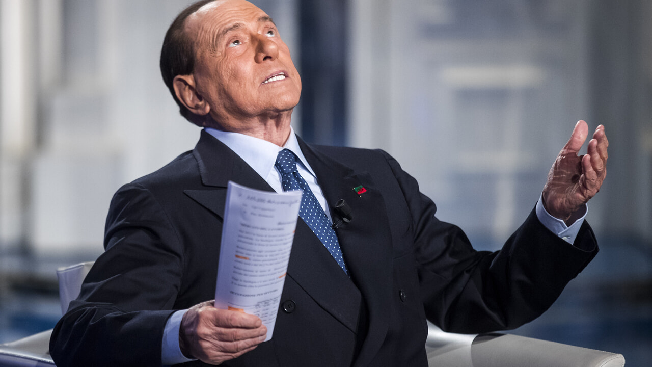 La Cour européenne "exonère" Silvio Berlusconi : "La BCE ne pouvait pas lui refuser une participation à Mediolanum"