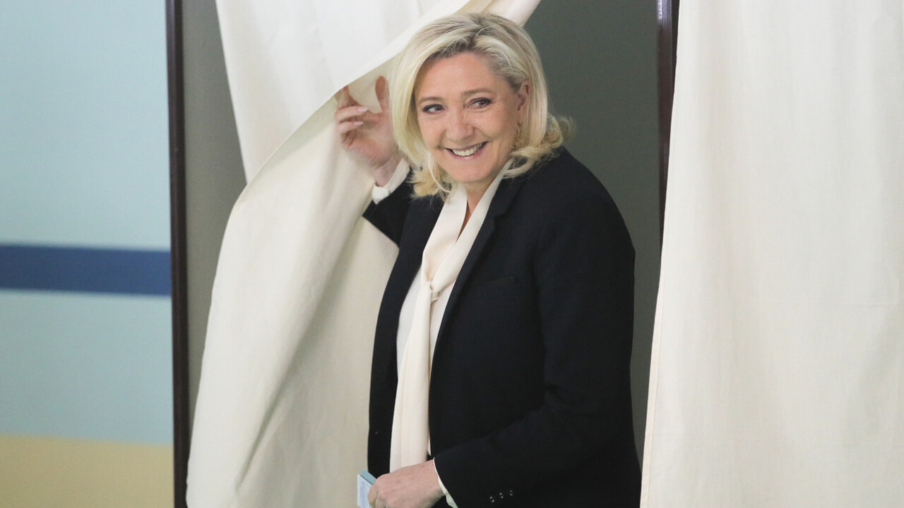 Parce que la démarche de Macron est une ouverture à l'extrême droite de Le Pen