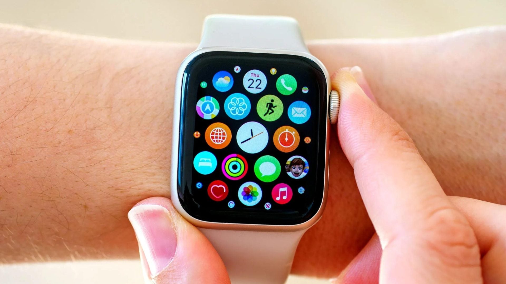 Wearable smartwatch
