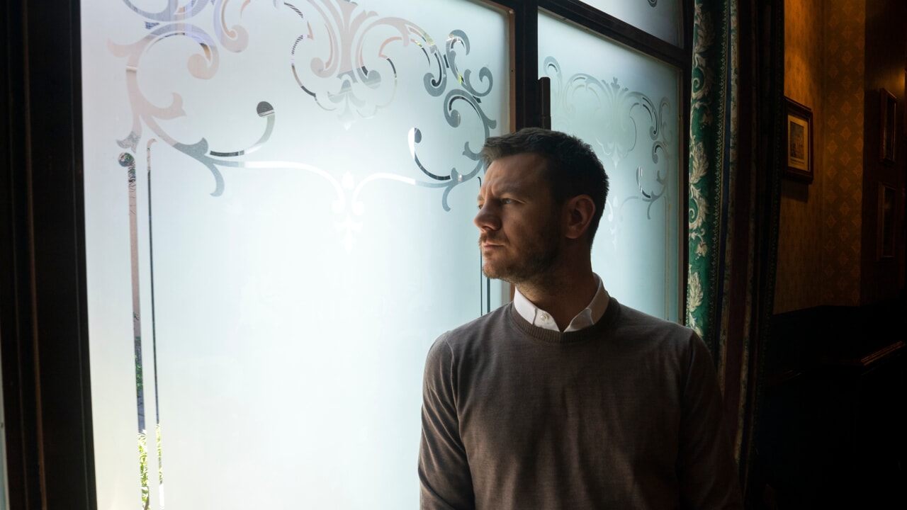 Alessandro Cattelan signe le guide "effronté" de New York (avec Jovanotti, Saviano et Rose Villain)