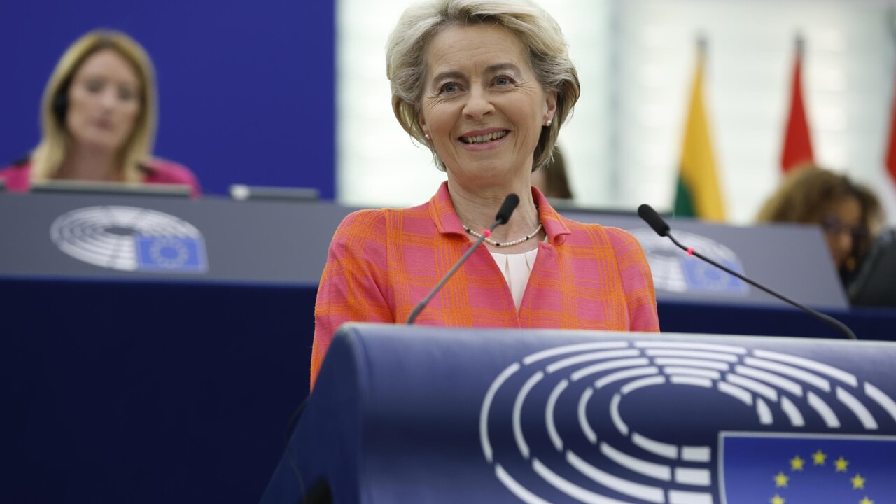 Von der Leyen fait l'éloge des centres pour migrants comme celui italien en Albanie