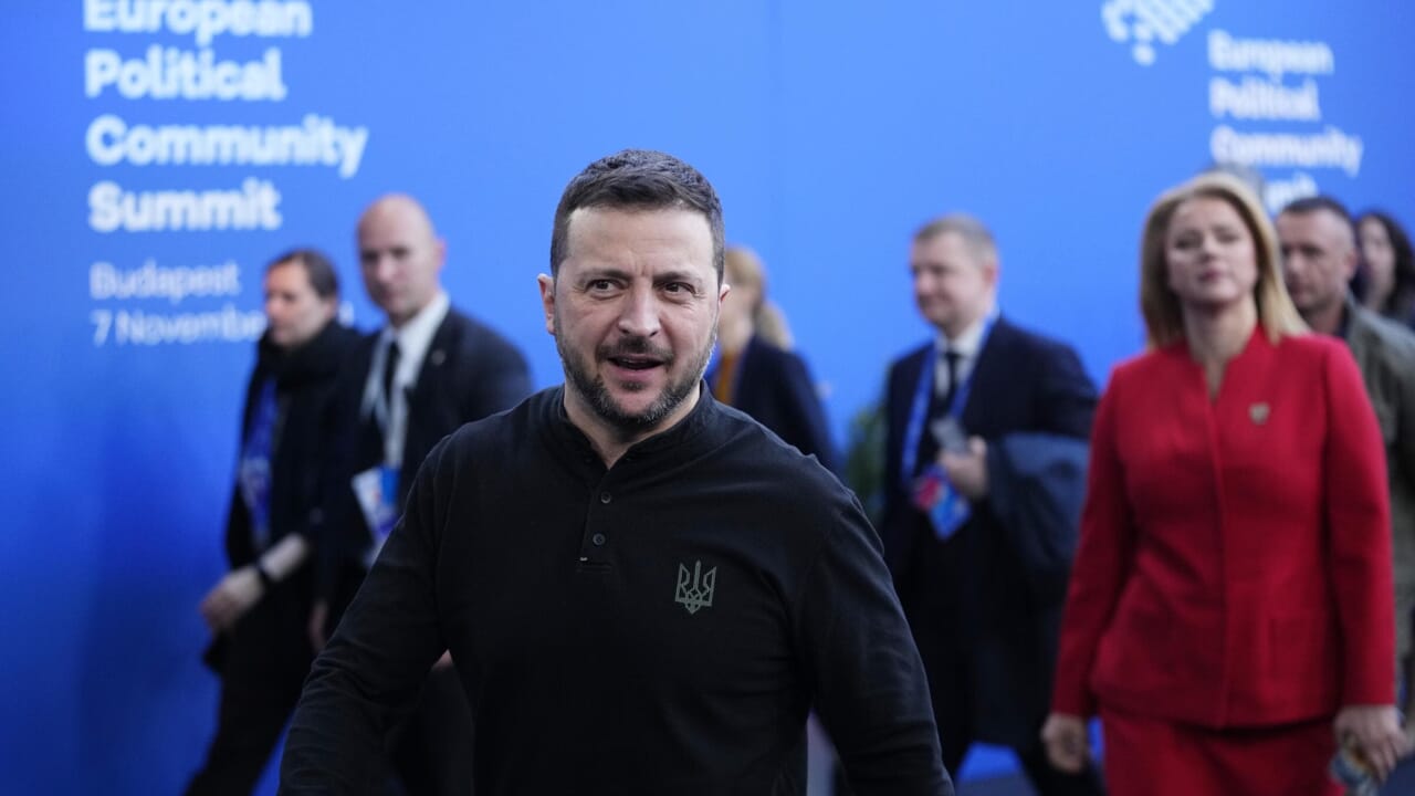 "Deux ans d'assistance militaire" : l'UE rassure Zelensky après l'élection de Trump