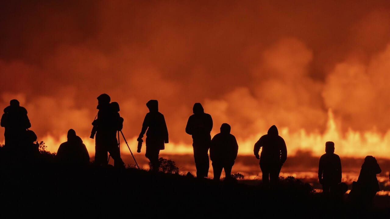 L'Islande vote pour rejoindre l'UE au milieu d'éruptions volcaniques et de crise économique