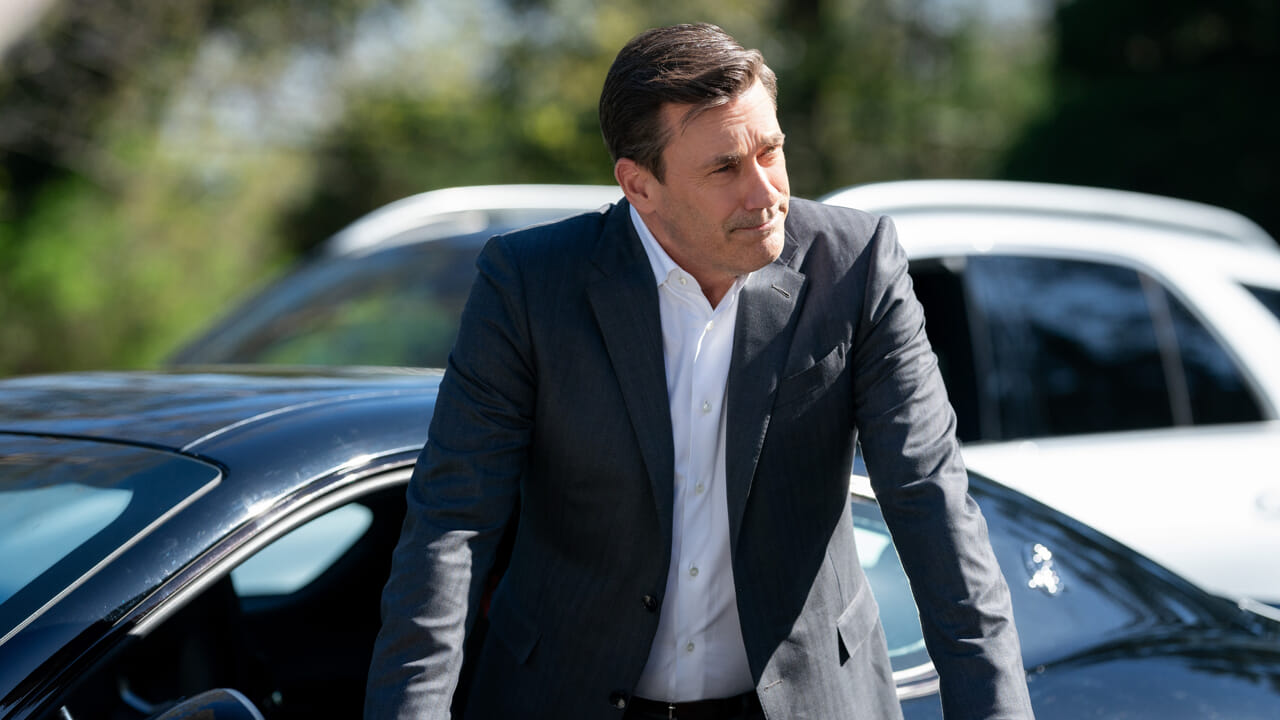 Your Friends & Neighbours, la série dramatique avec Jon Hamm arrivée en 2025 et déjà renouvelée