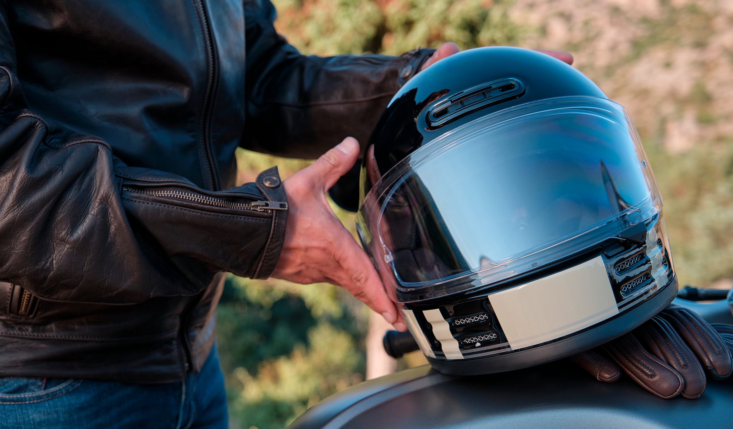 casco moto scadenza