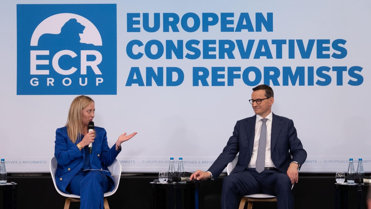 Le projet des « Meloniens » pour unifier la droite européenne, du Parti populaire à Orban et Salvini