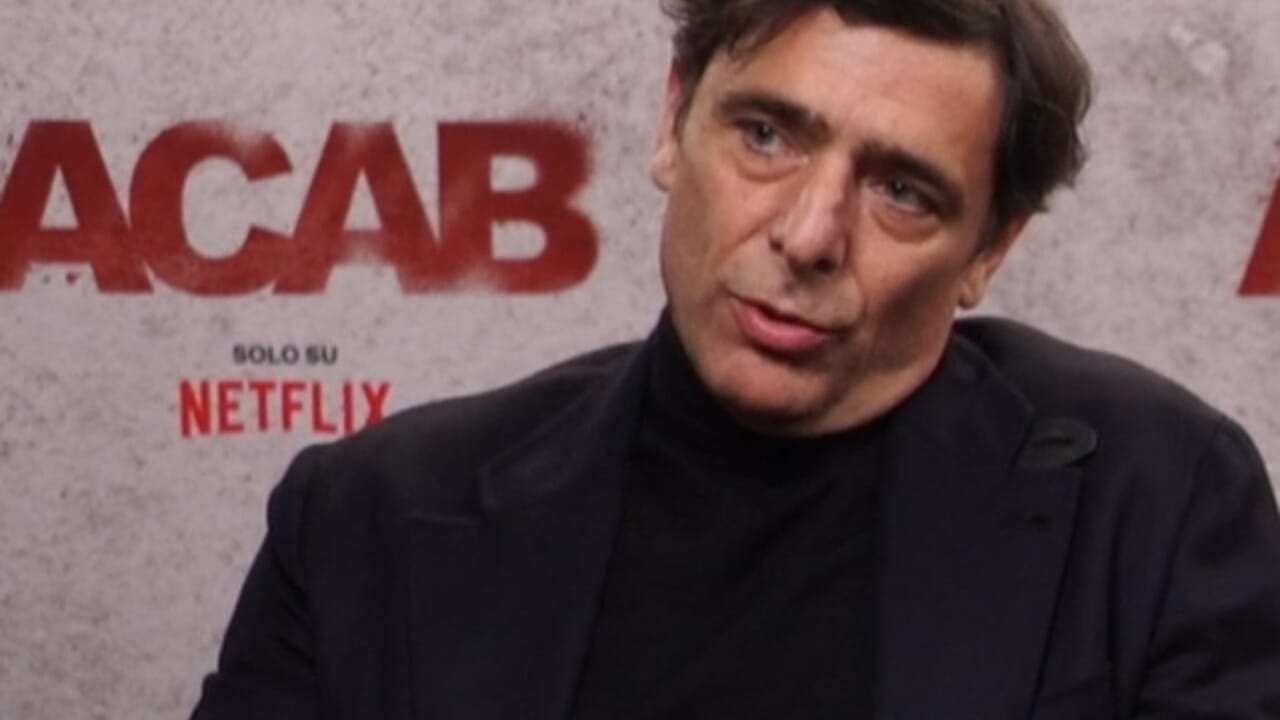 ACAB, l'interview d'Adriano Giannini : "Quand il s'agit de police, le débat est toujours vivant, nous attendons tout"