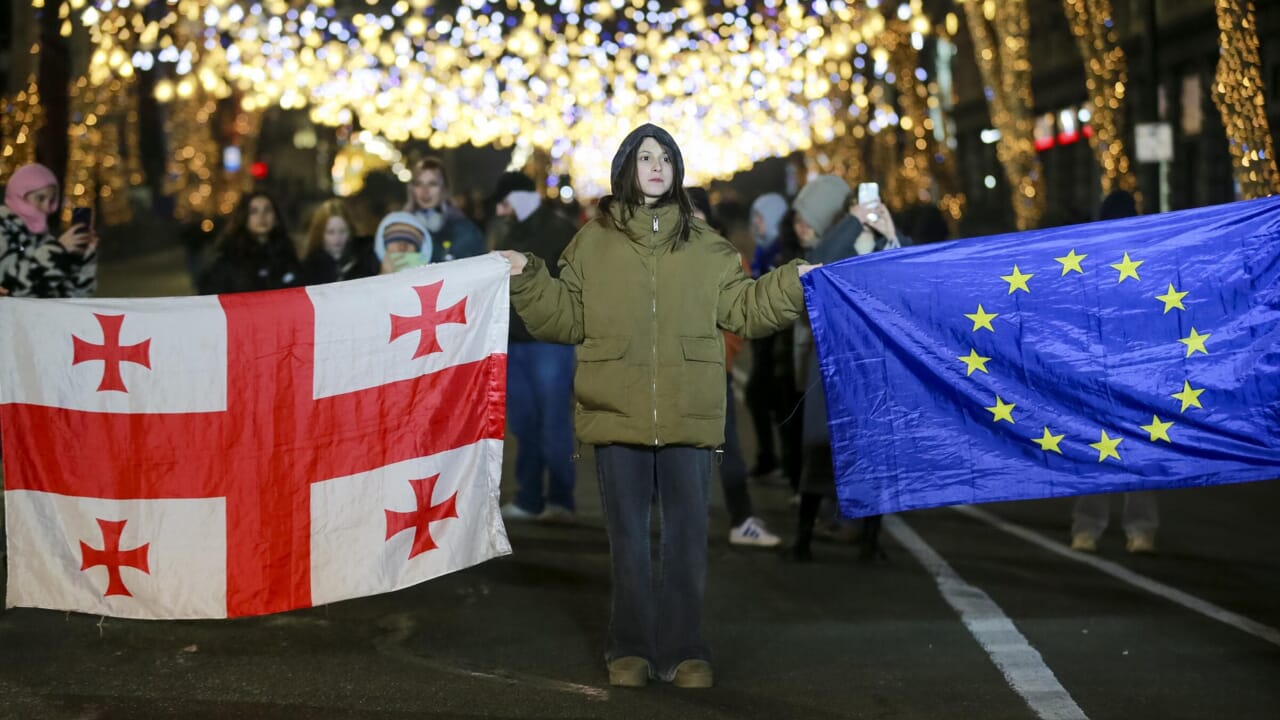 L'UE suspend l'exemption des visas pour les diplomates géorgiens
