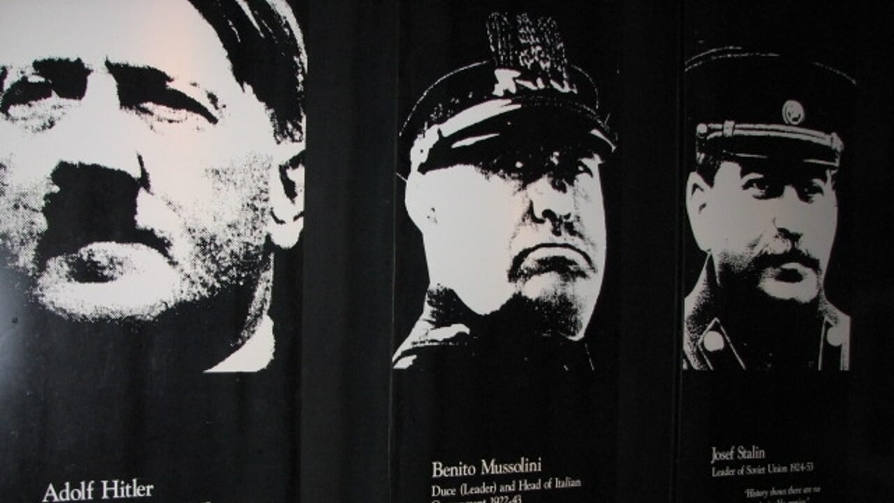 Nous répétons tous ensemble: le fascisme et le communisme ne sont pas les mêmes, ni Shoah et Gaza