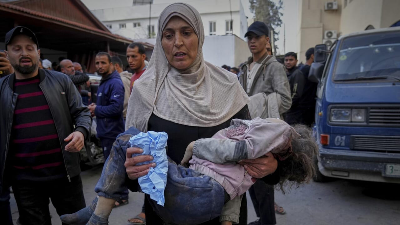 L'UE critique l'escalade "dévastatrice" d'Israël à Gaza: "la violence doit cesser"