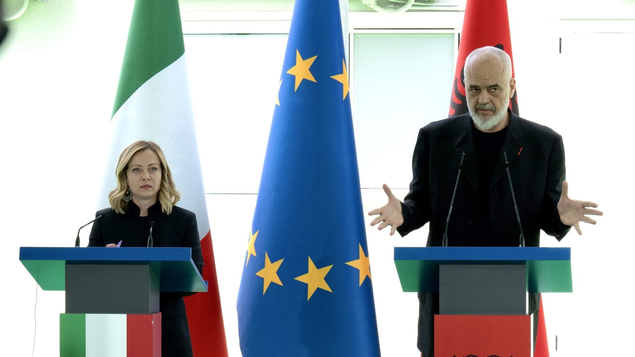 Pour expulser les migrants, l'UE veut créer des centres en dehors de l'Europe