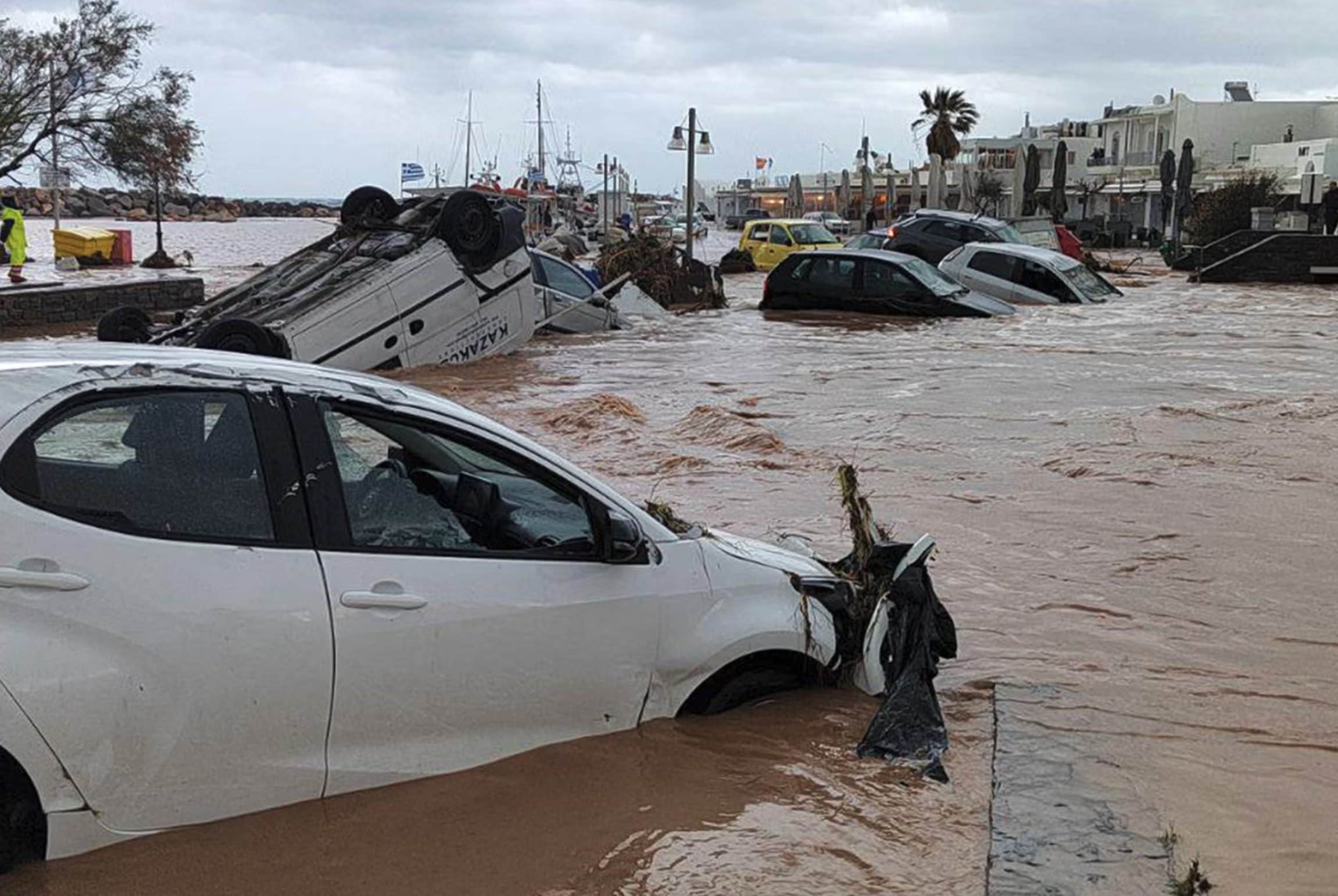 alluvione grecia paros mykonos cicladi