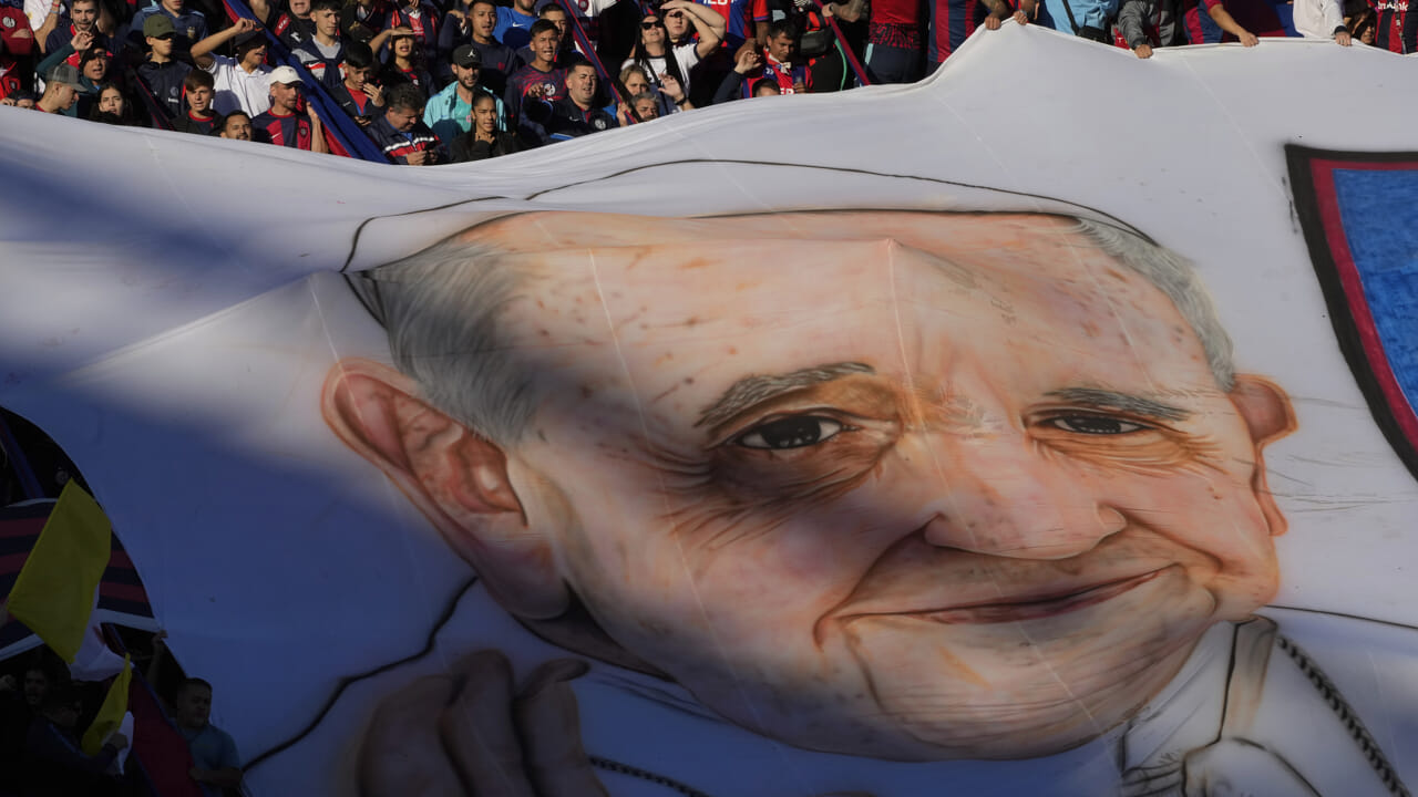 "Saint immédiatement"l'hommage que le pape François n'avait pas
