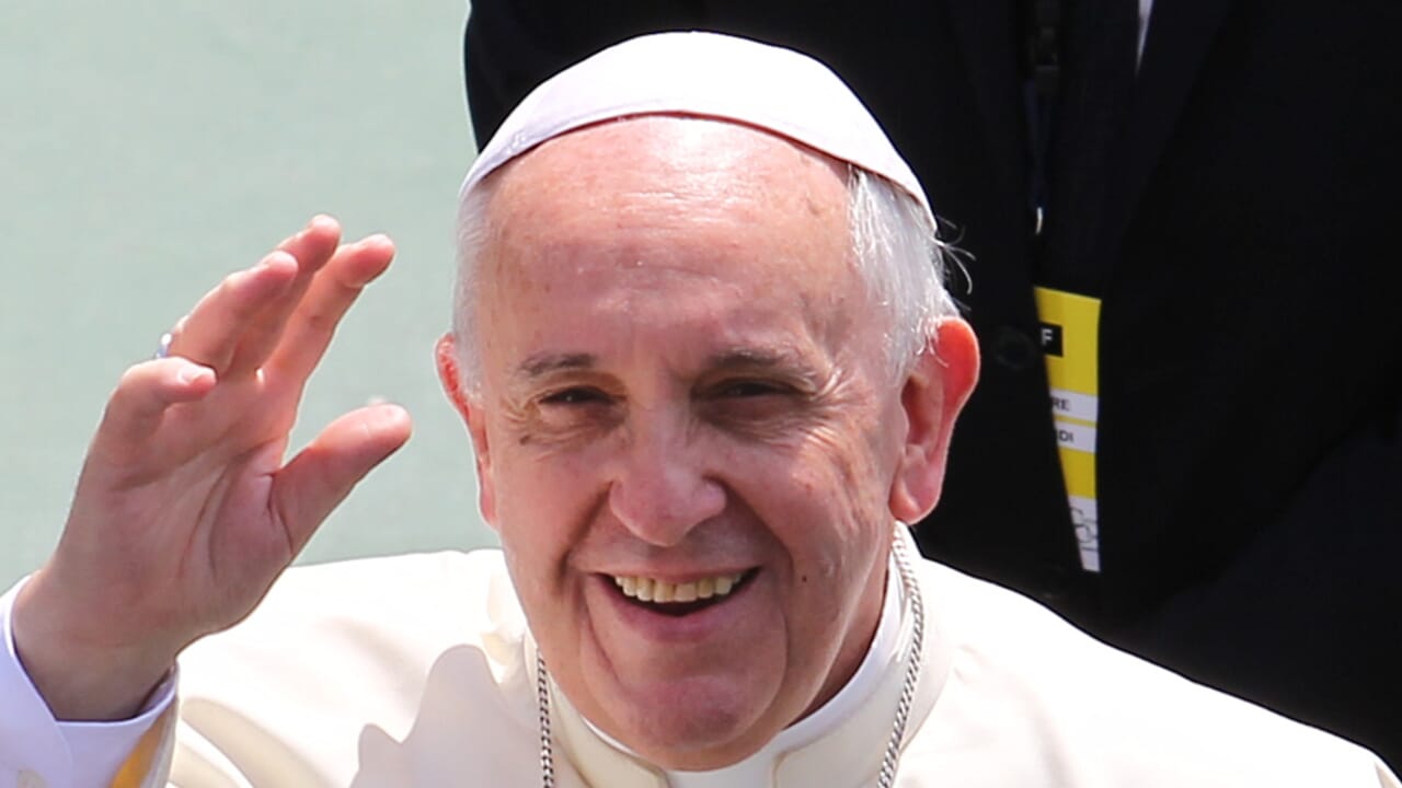 Quatre épisodes intimes et inédits pour vraiment comprendre le pape François (un grand berger)