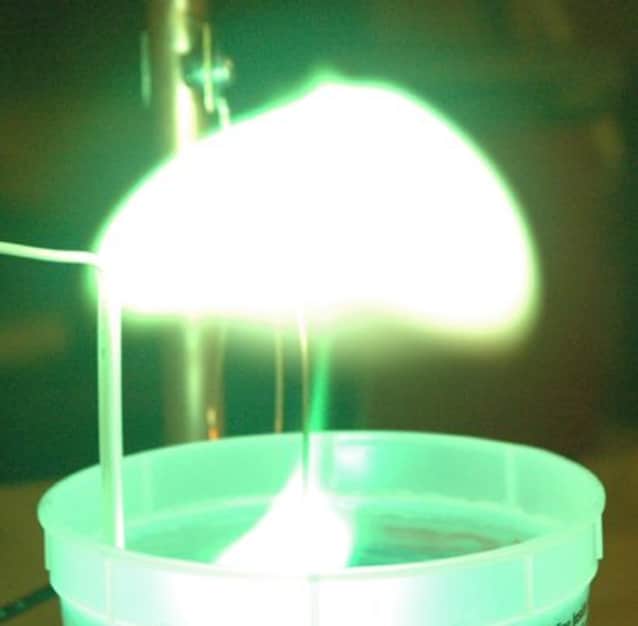 Lightning Globular Experiment Eau