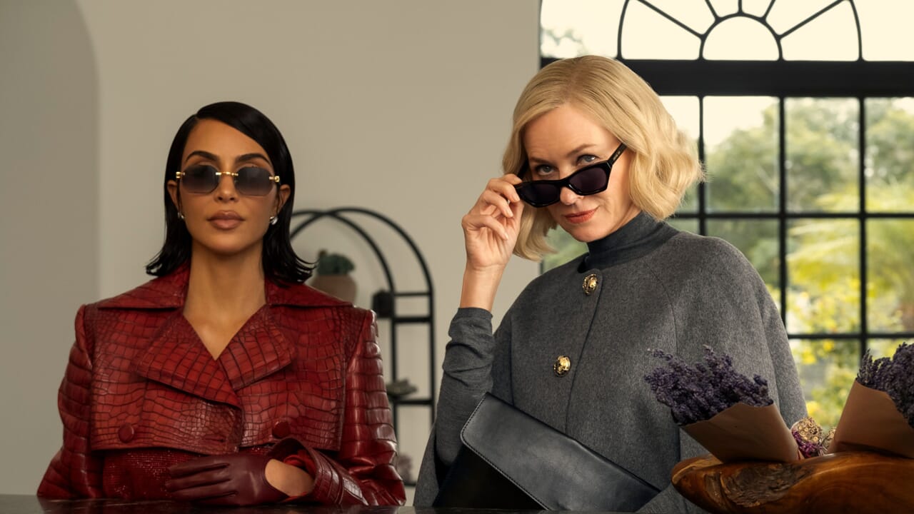 À Fair on Disney +, tout sur le nouveau drame juridique de Ryan Murphy avec Kim Kardashian et Naomi Watts