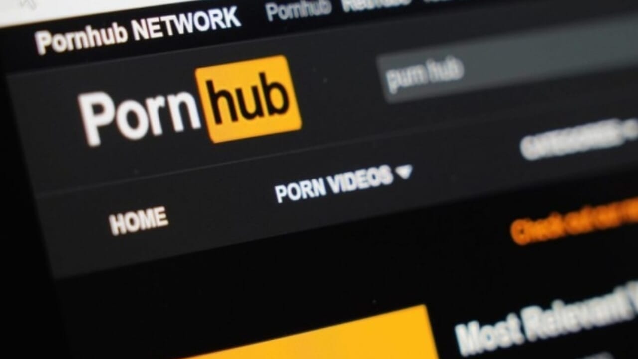 Pornhub, stripchat, xnxx et xvideos: i "procédures formelles" UE contre 4 sites porno
