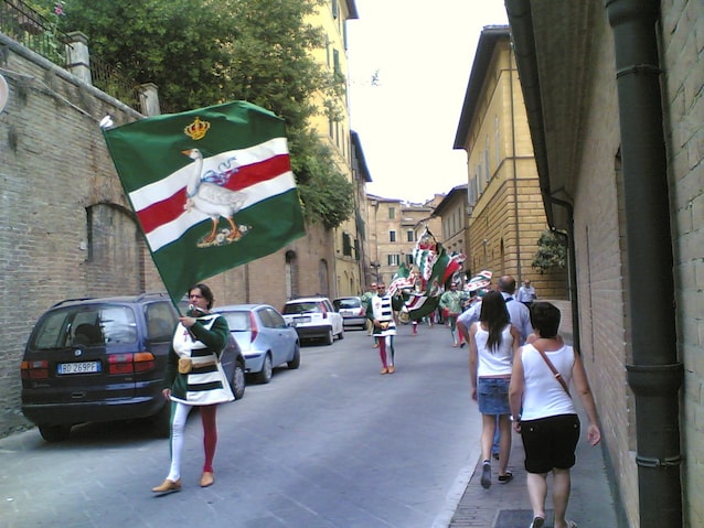 La contrada de l'oie après la victoire au Palio du 2 juillet 2007