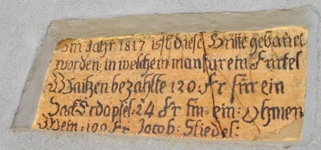 Enregistrement sur un mur en Allemagne, à la mémoire de la famine