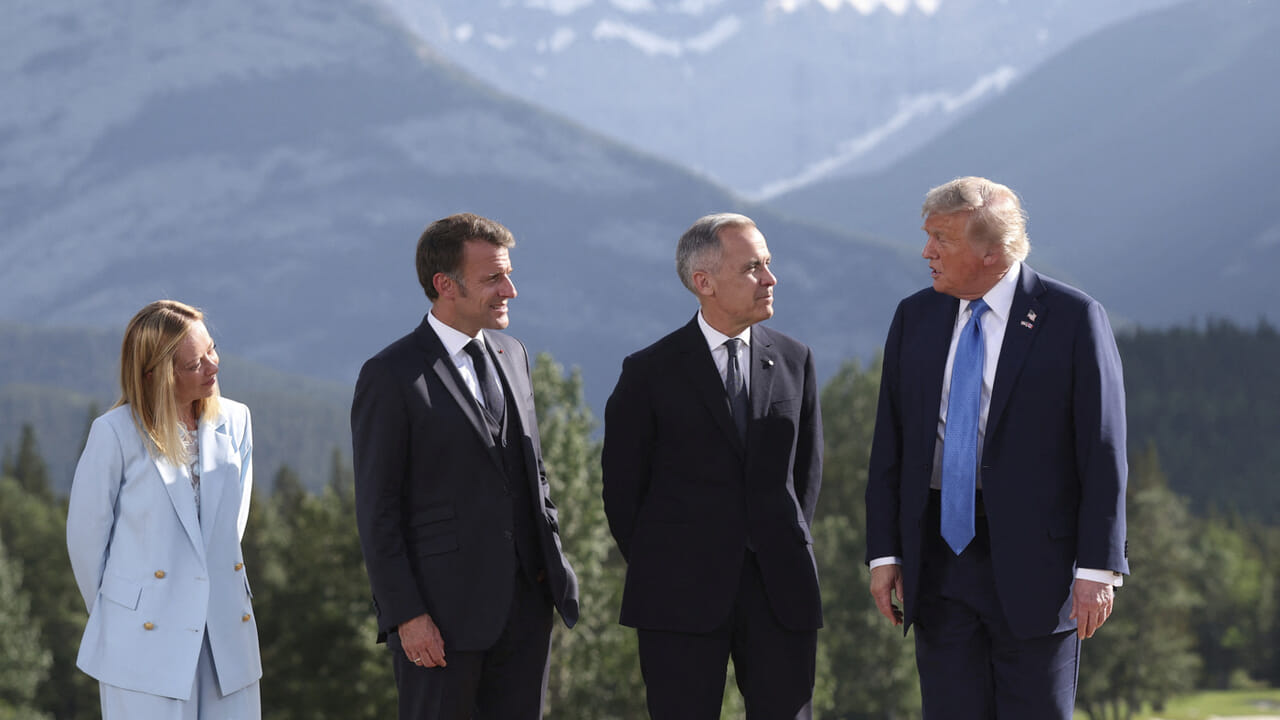 Son ami Donald frappe (également) l'Italie de Giorgia. Sera-ce suffisant pour nous réveiller?