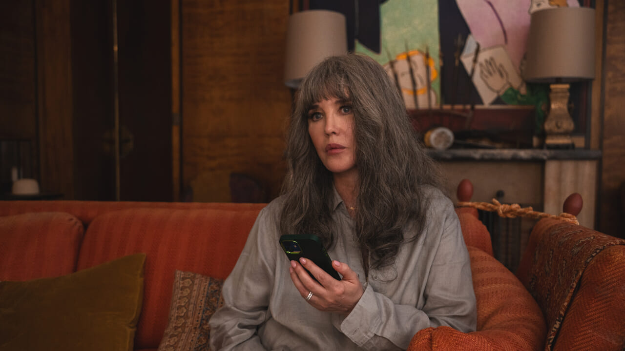 Sous un soleil noir, la nouvelle série Thriller Netflix avec Isabelle Adjani: la bande-annonce et quand il sort