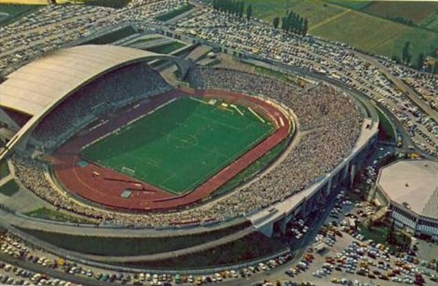 Stadium_friuli_1982