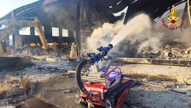 Incendie-taano-vigili-del-fecoco