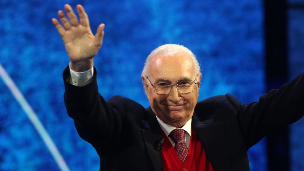 Éternellement baudo. N'a pas créé la télévision, mais l'a identifié comme personne d'autre