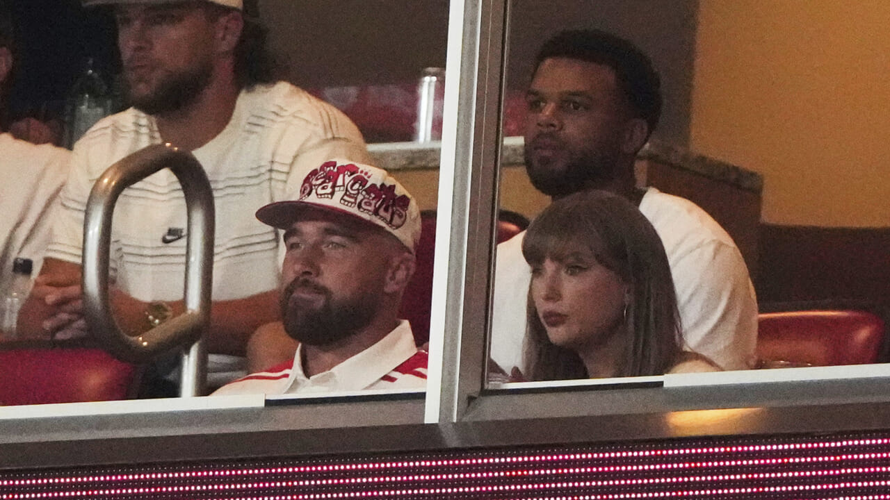 L'histoire de très riches et jamais -a-les vitesses de Taylor Swift