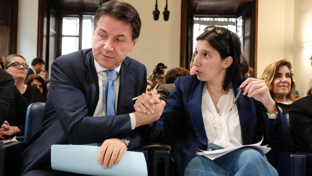 Renvoie ainsi le revenu de la citoyenneté (pour ne pas perdre contre Meloni)