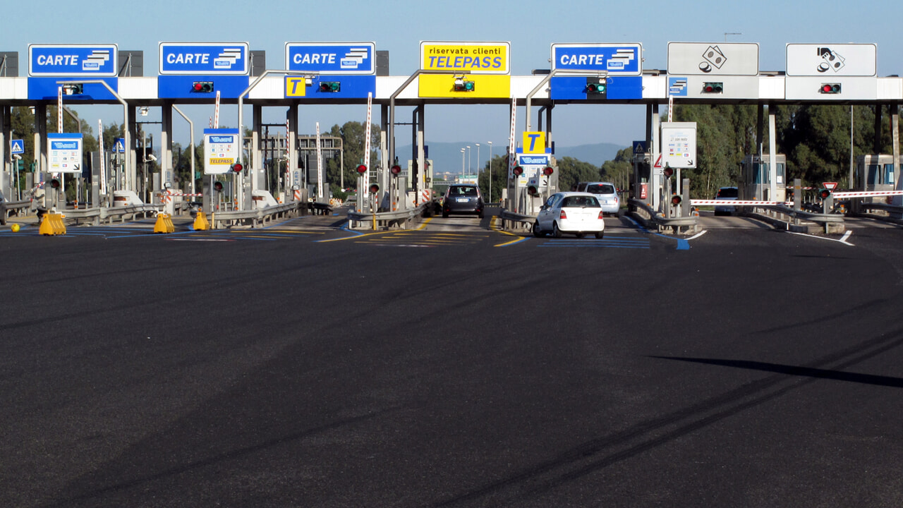 L'UE appelle l'Italie à la Cour de justice pour le non-transposition de la directive sur les péages routiers