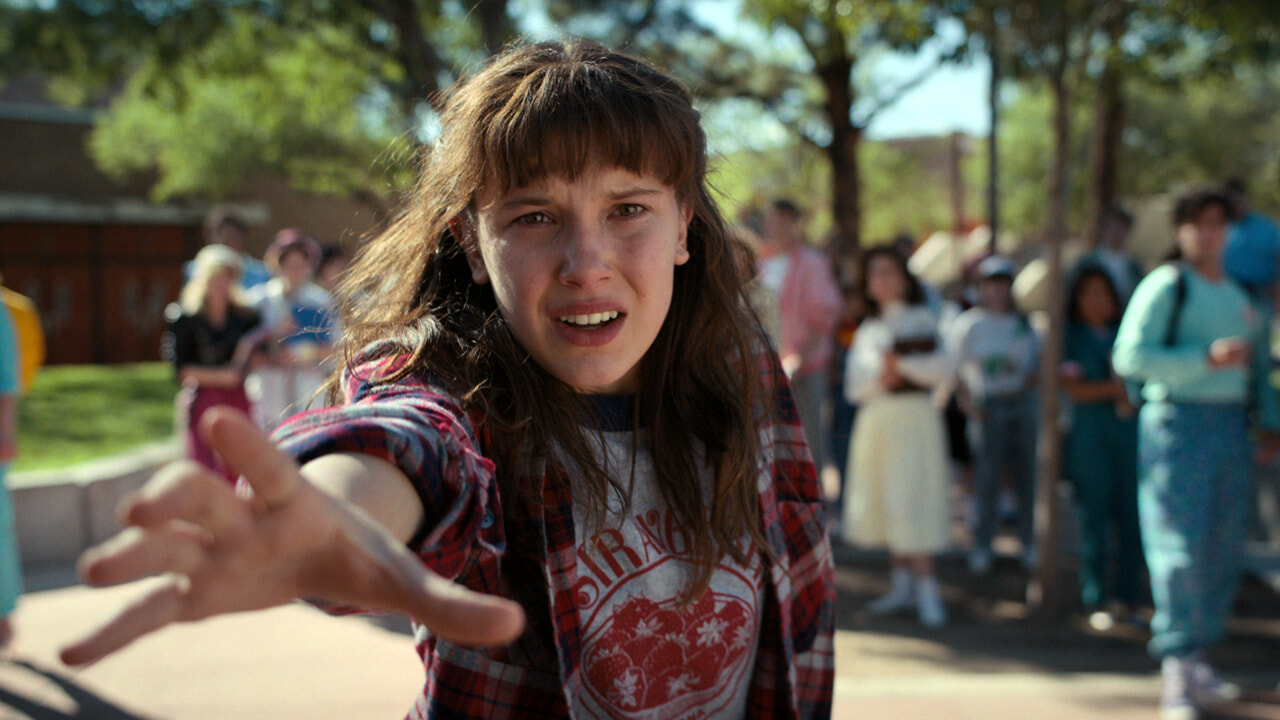 Tremblement de terre sur Stranger Things : Millie Bobby Brown aurait accusé David Harbour d'intimidation et de harcèlement