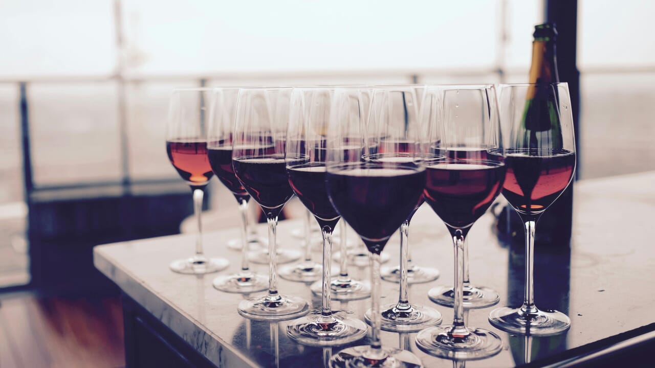 Vin "sans alcool" et des étiquettes plus claires : comment le secteur vitivinicole européen va évoluer