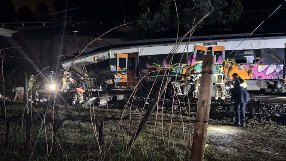 le conducteur du train est décédé, au moins 41 blessés