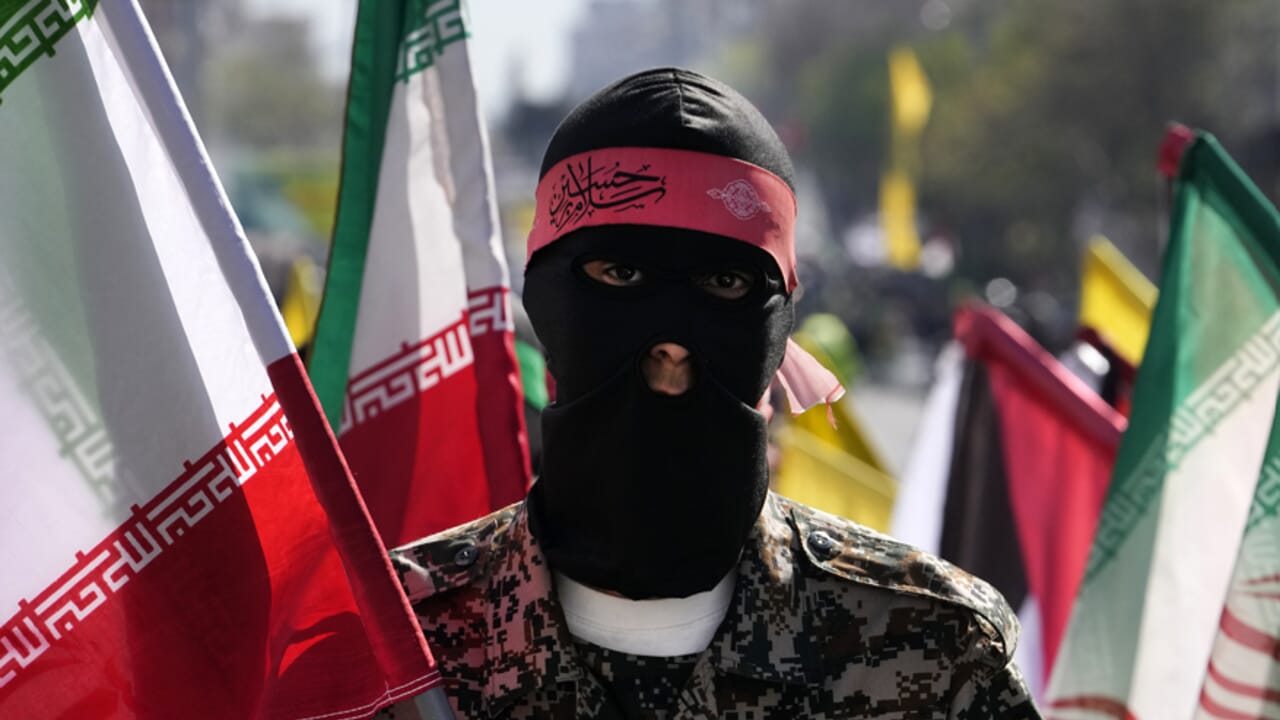 Qui sont ces pasdarans "terroristes" d'Iran, l'armée parallèle des ayatollahs