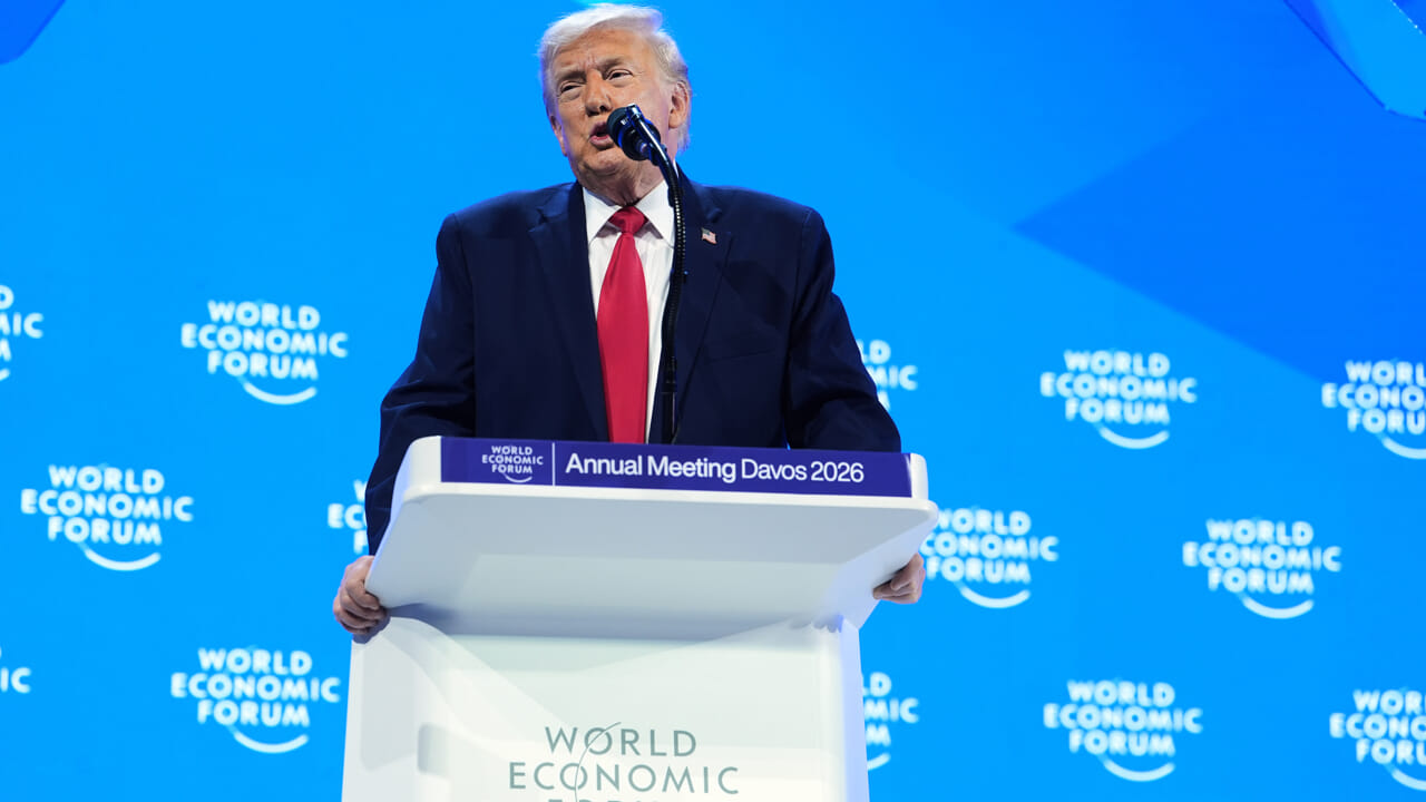 Trump depuis la scène de Davos : "Je veux acheter le Groenland immédiatement, ce n'est pas une menace pour l'OTAN"