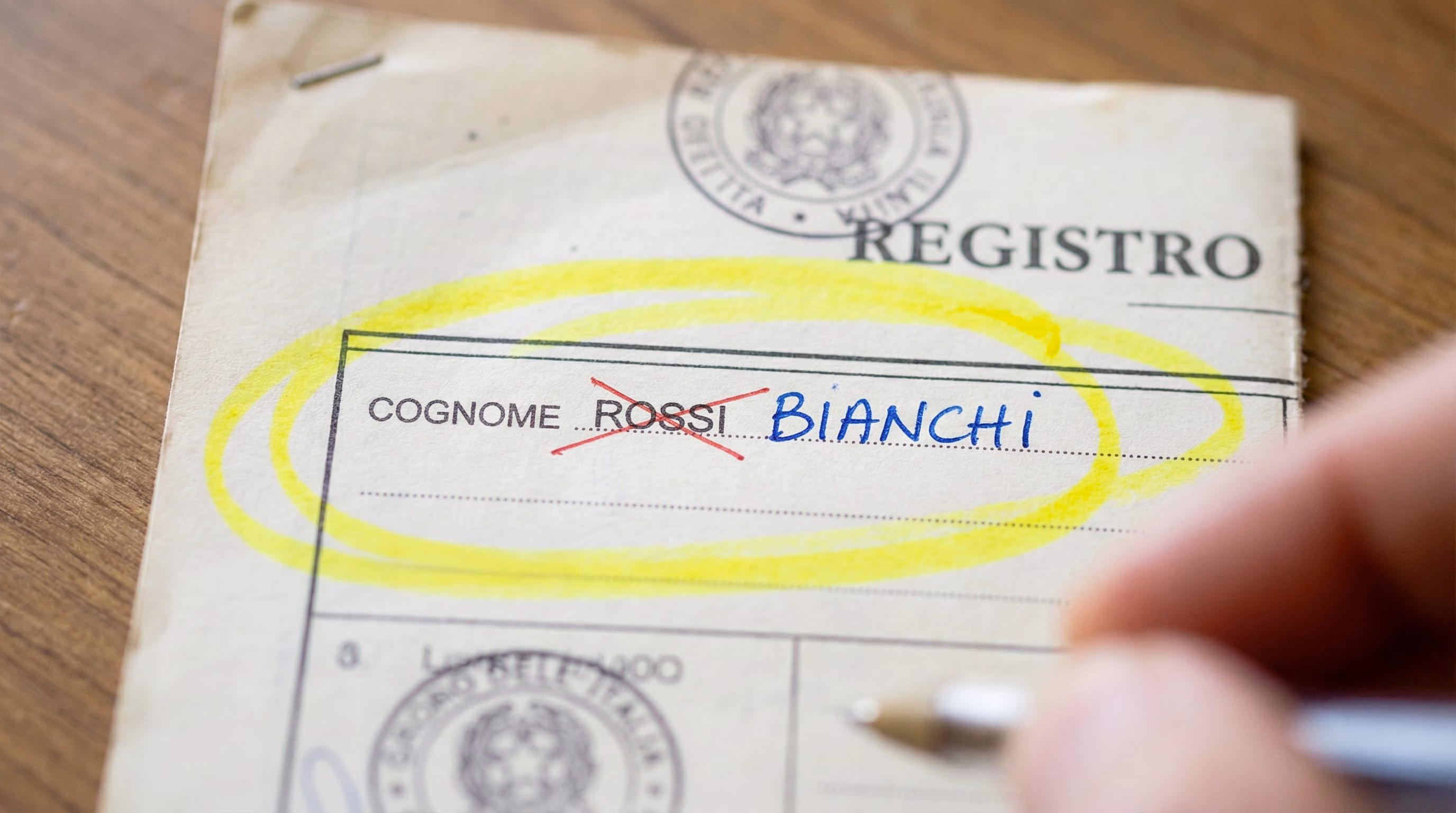 Comment changer son nom de famille en Italie et quelles sont les raisons pour lesquelles cela peut être fait