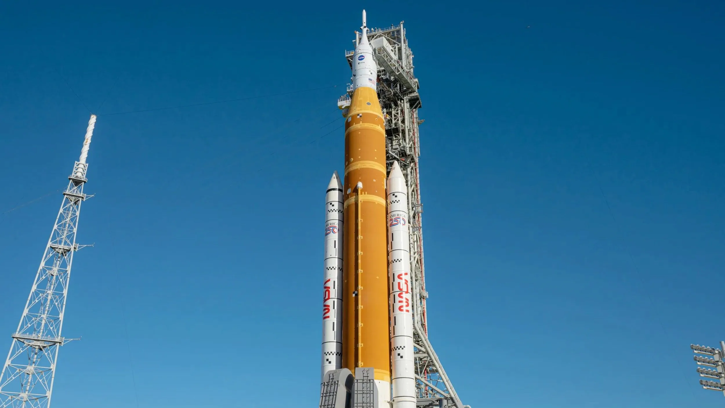 parce que retourner sur la Lune est encore difficile