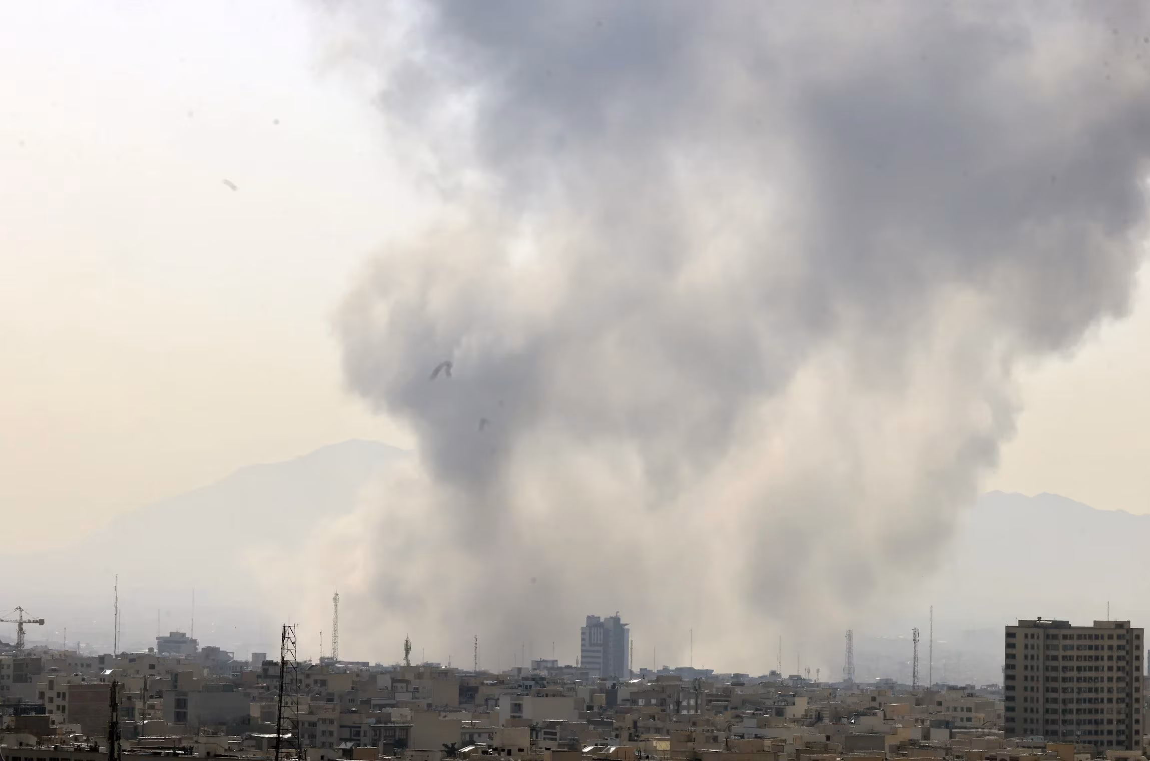 Les États-Unis et Israël attaquent l'Iran, le pays islamique contre-attaque les bases américaines : les raisons de l'attaque