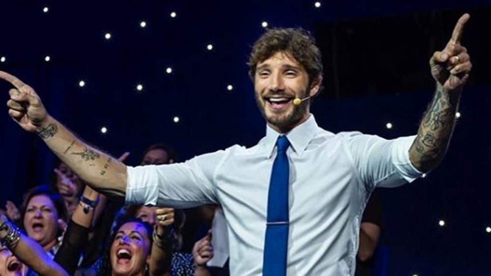 Stefano De Martino au Festival de Sanremo 2027 ? Mieux vaut ne pas le faire, pour son propre bien
